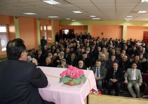 Pasinlerde aşure etkinliği